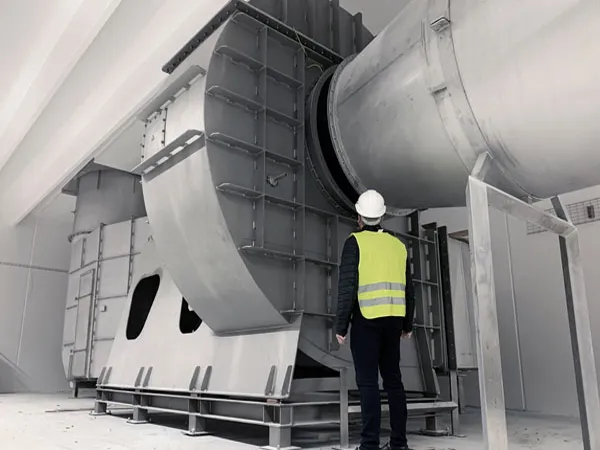 Cad is lucht leanúna lártheifeacha ann?